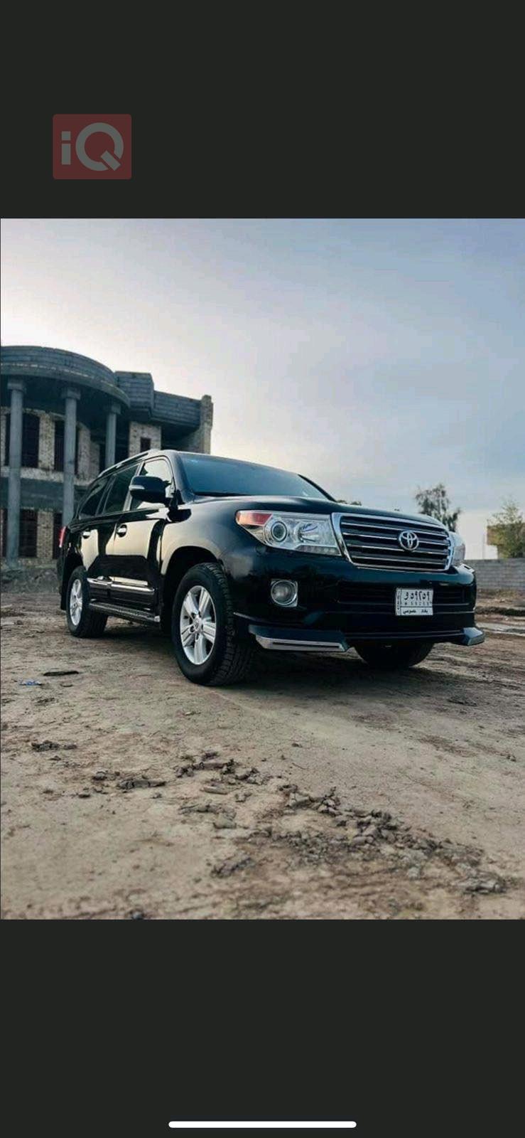 تۆیۆتا لاند کروزەر